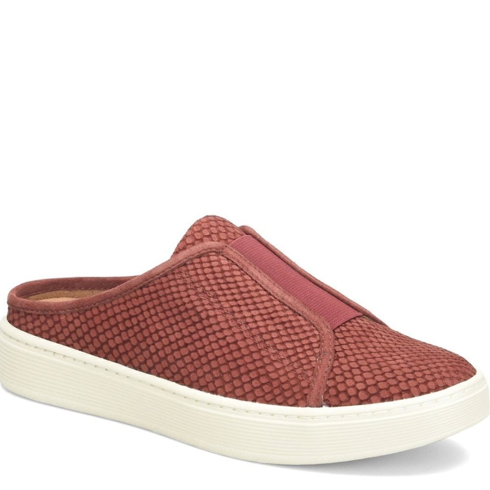 Sofft Beekon 7m Rustic red slide sneaker slip on elastic snakeskin